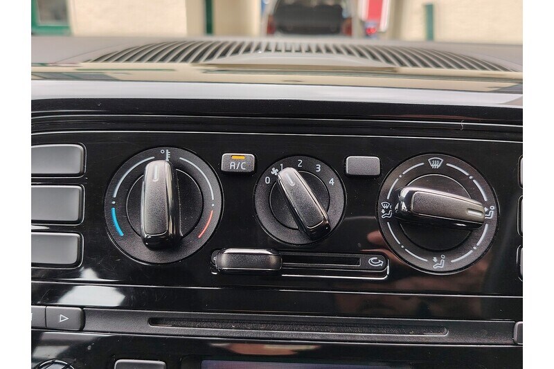 Used Volkswagen up! 2015 for sale - 76320286: Photo 29