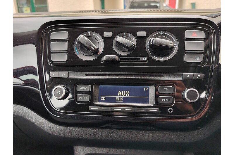 Used Volkswagen up! 2015 for sale - 76320286: Photo 31