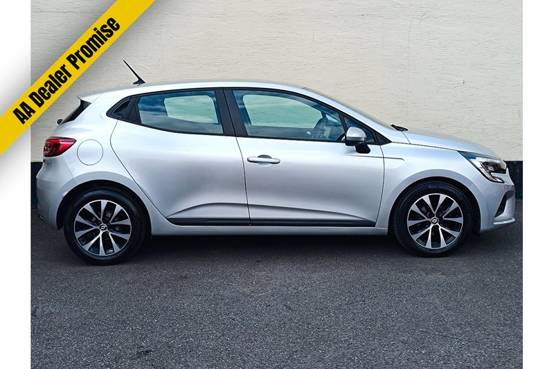 Used Renault Clio 2022 for sale - 76599930: Photo 10