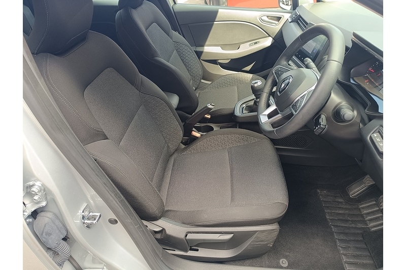 Used Renault Clio 2022 for sale - 76599930: Photo 13