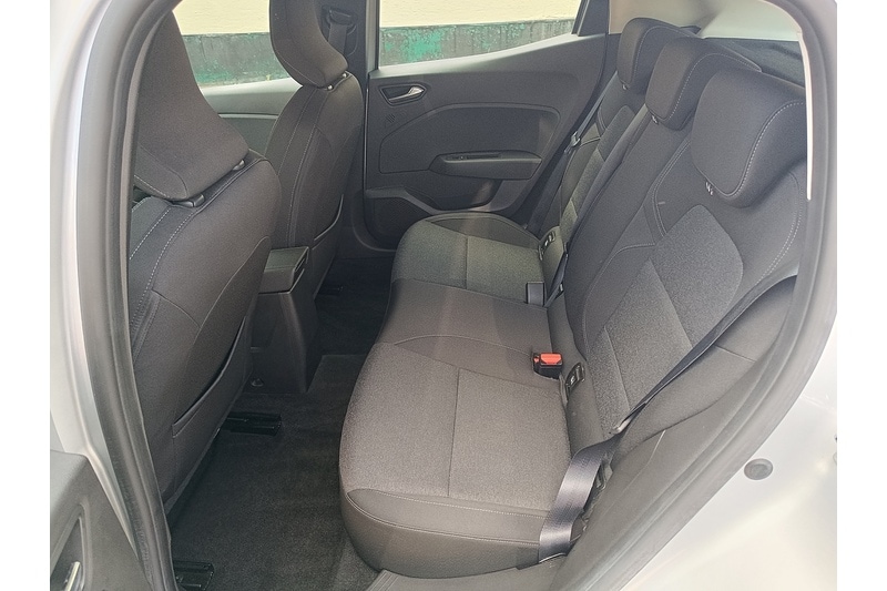 Used Renault Clio 2022 for sale - 76599930: Photo 17