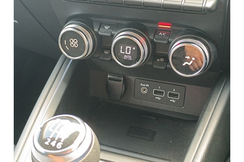 Used Renault Clio 2022 for sale - 76599930: Photo 35