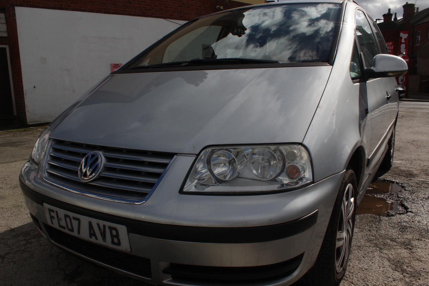Used Volkswagen Sharan 2007 for sale - 77896174: Photo 3