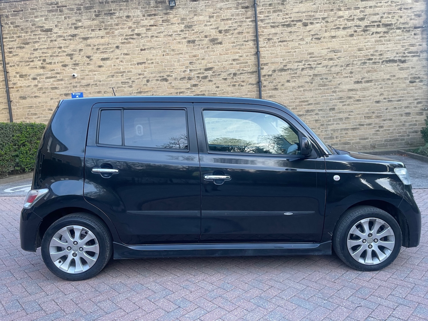 Used Daihatsu Materia 2009 for sale - 78169037: Photo 8