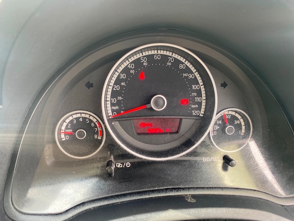Used Volkswagen up! 2013 for sale - 68755205: Photo 19
