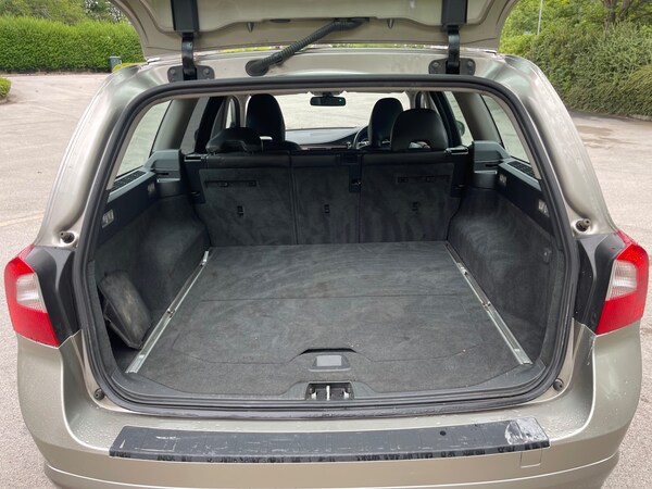 Used Volvo V70 2010 for sale - 75463282: Photo 16