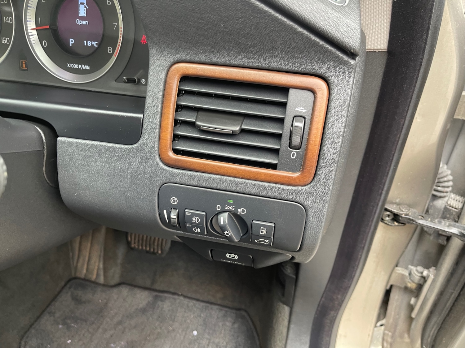 Vehicle 25