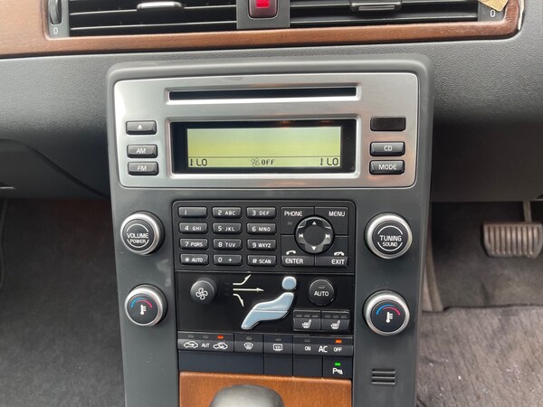Used Volvo V70 2010 for sale - 75463282: Photo 26