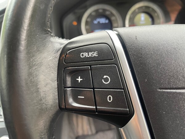 Used Volvo V70 2010 for sale - 75463282: Photo 29