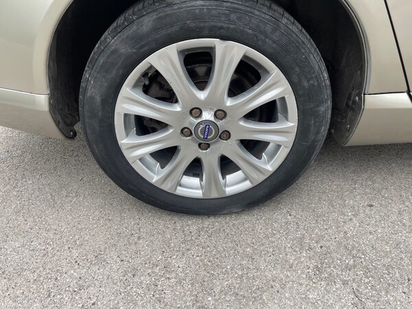 Used Volvo V70 2010 for sale - 75463282: Photo 32