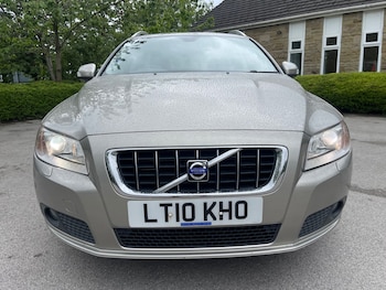 Used Volvo V70 2010 for sale - 75463282: Photo