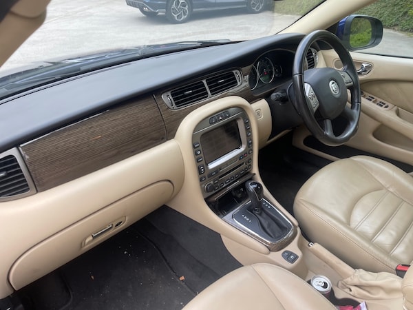 Used Jaguar X-Type 2009 for sale - 75661870: Photo 10