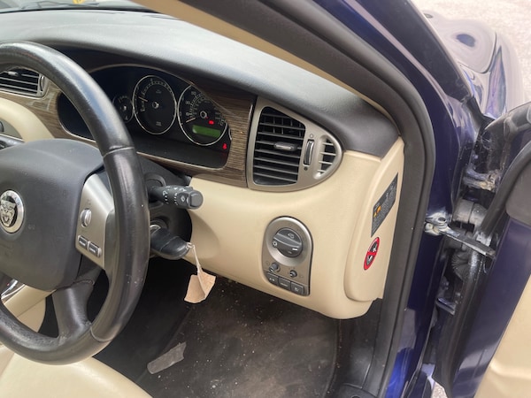 Used Jaguar X-Type 2009 for sale - 75661870: Photo 12