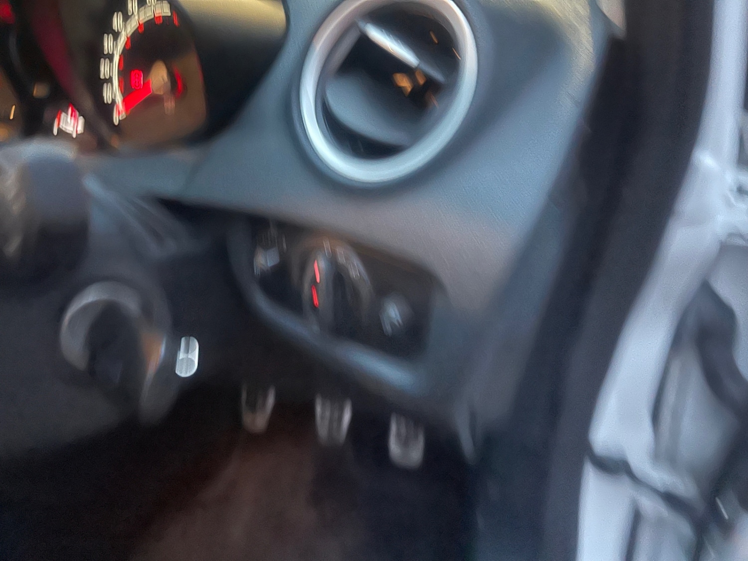 Used Ford Fiesta 2012 for sale - 76560660: Photo 11