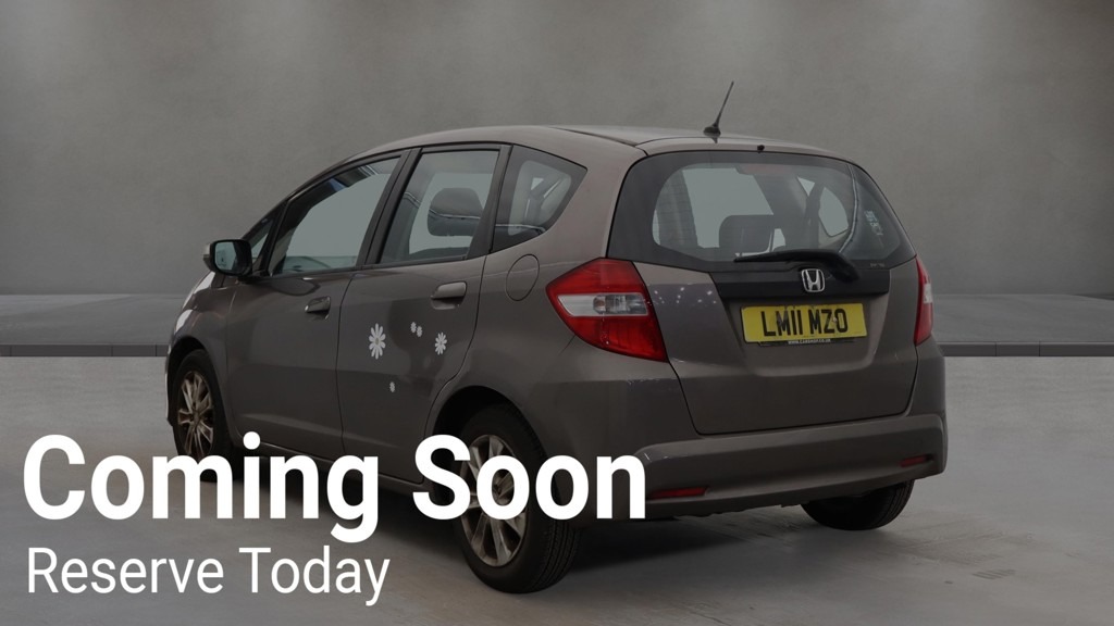 Used Honda Jazz 2011 for sale - 77096832: Photo 2