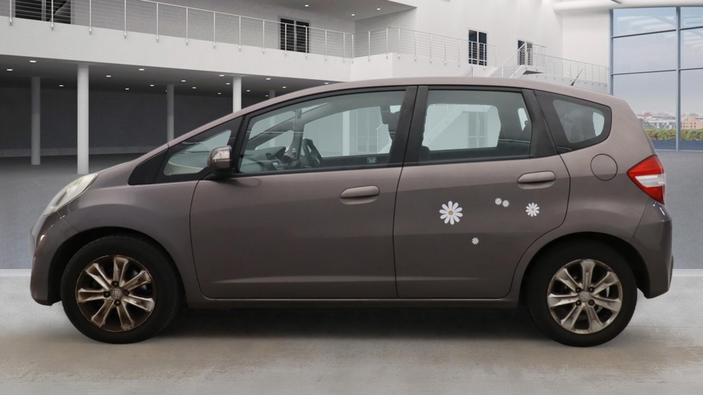 Used Honda Jazz 2011 for sale - 77096832: Photo 7