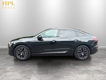 Used Audi Q8 e-tron 2023 for sale - 79738527: Photo
