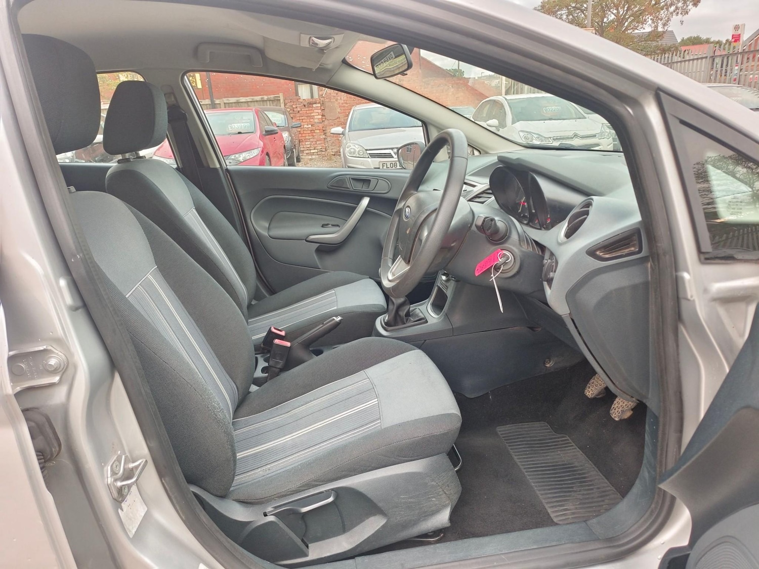 Used Ford Fiesta 2009 for sale - 76899739: Photo 25