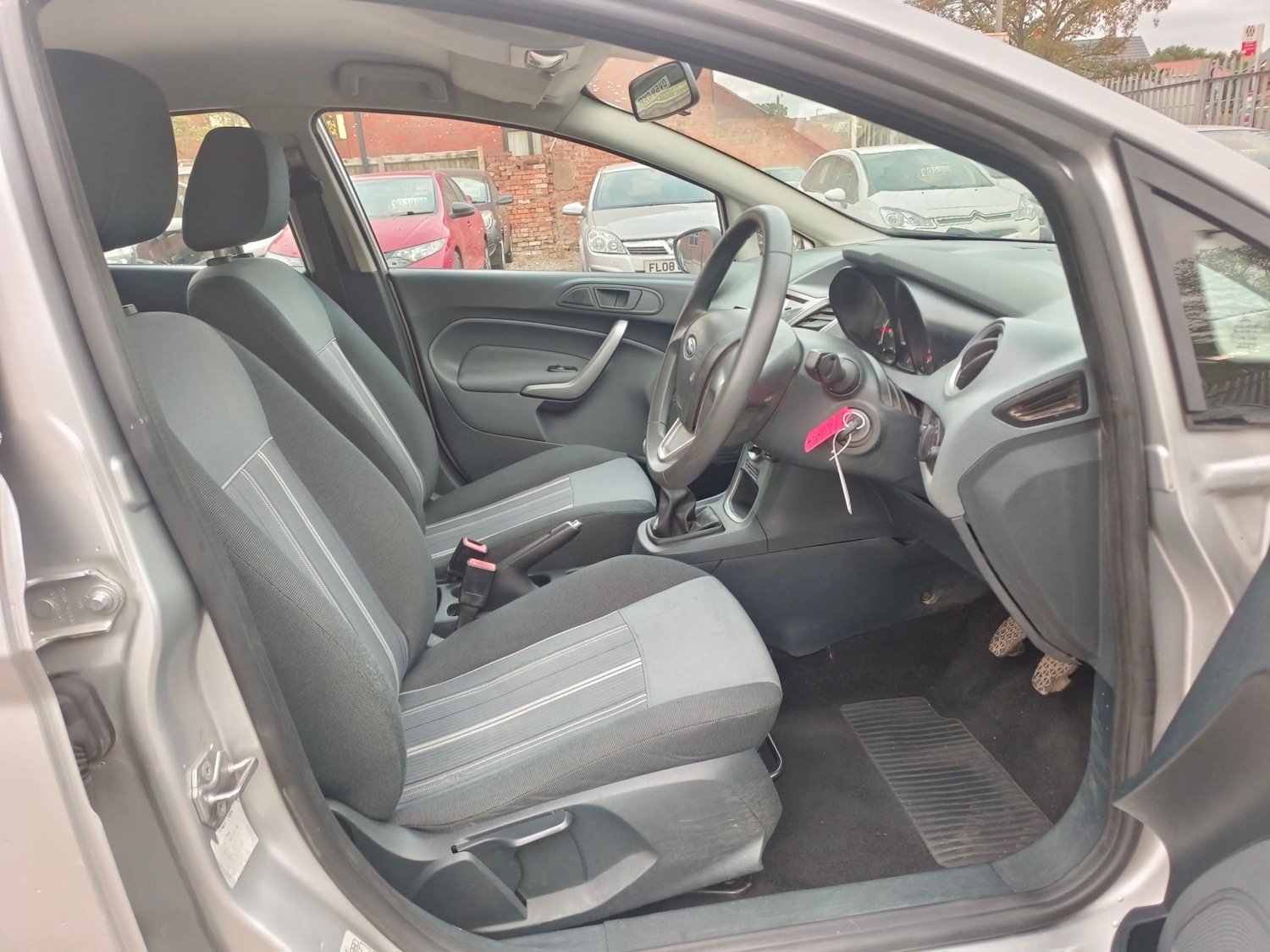 Used Ford Fiesta 2009 for sale - 76899739: Photo 26