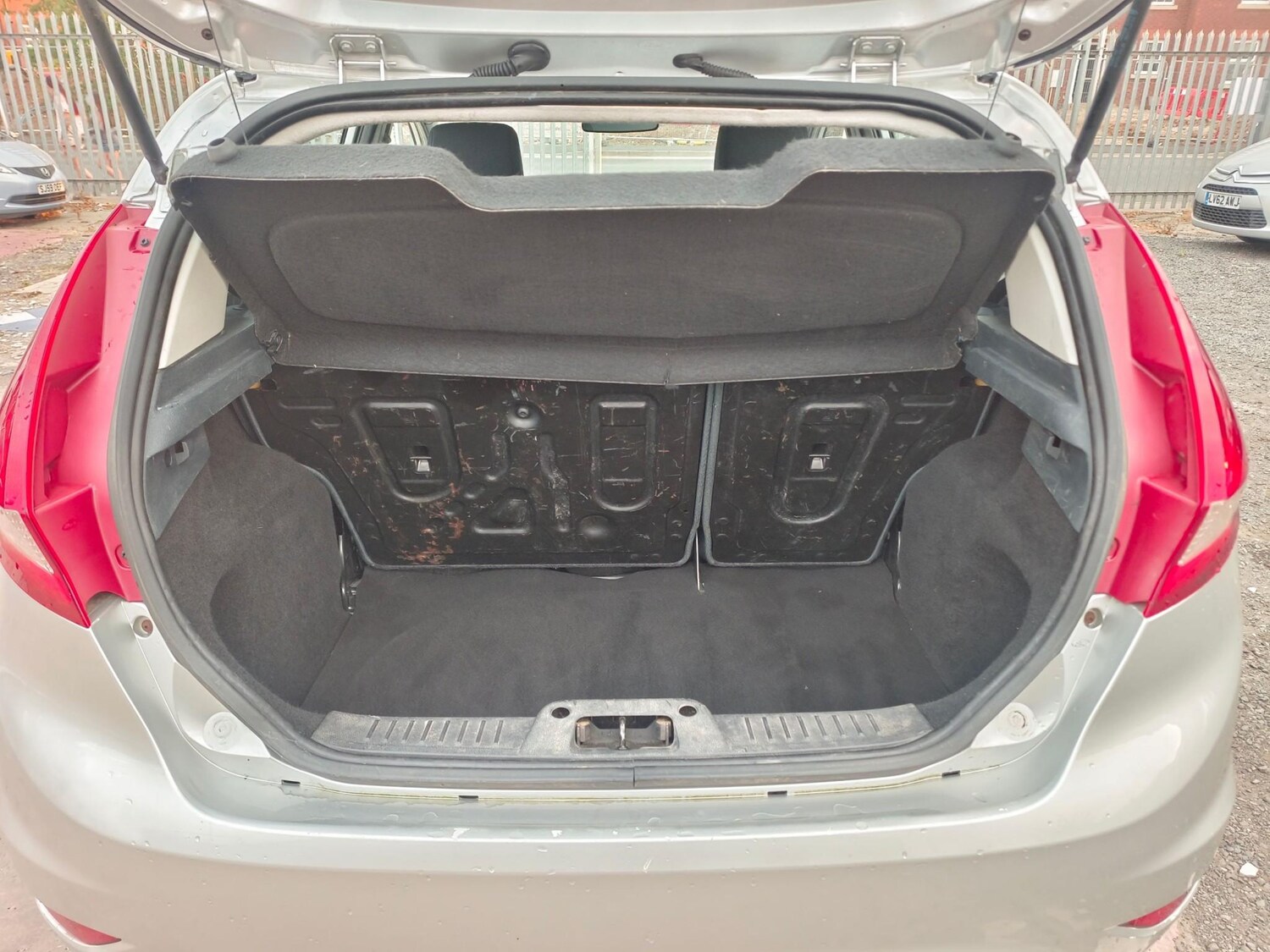 Used Ford Fiesta 2009 for sale - 76899739: Photo 34