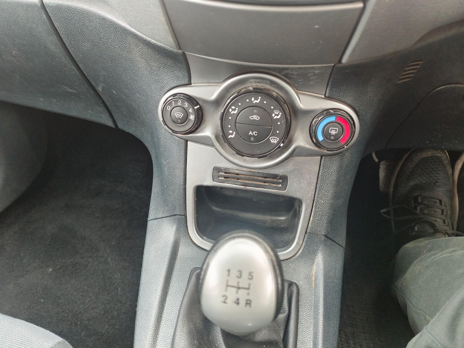 Used Ford Fiesta 2009 for sale - 76899739: Photo 47