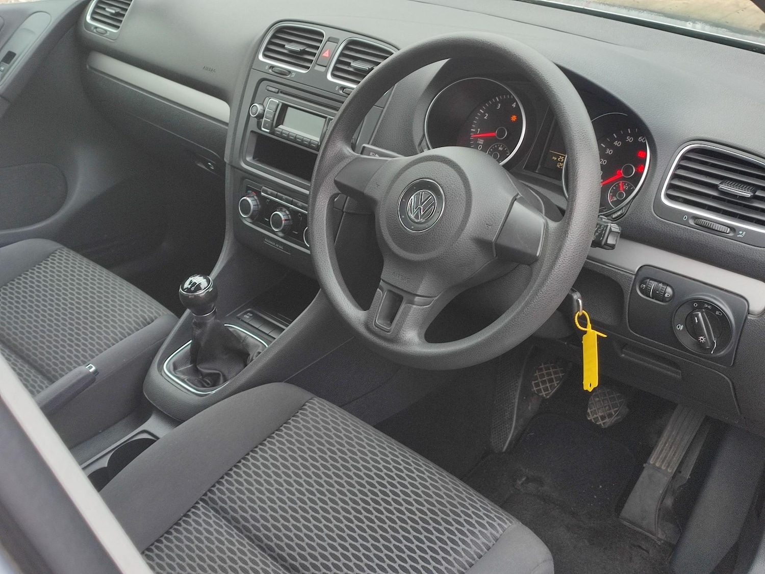 Used Volkswagen Golf 2010 for sale - 77539086: Photo 22