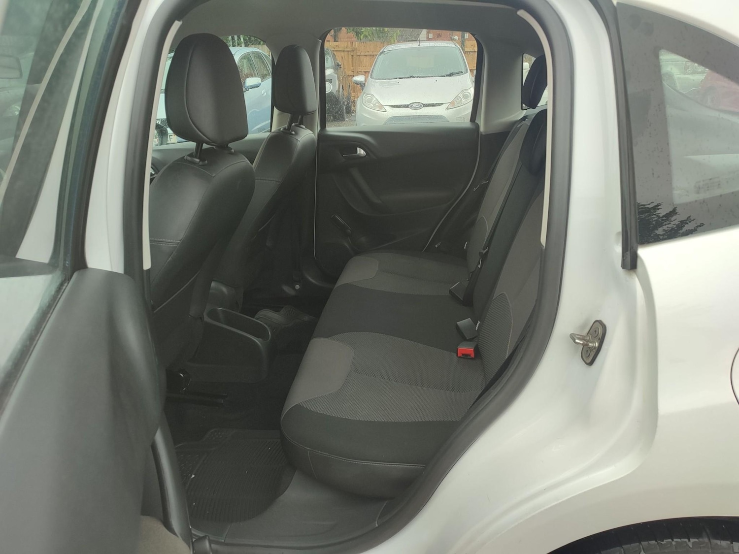 Used Citroen C3 2013 for sale - 76659299: Photo 30