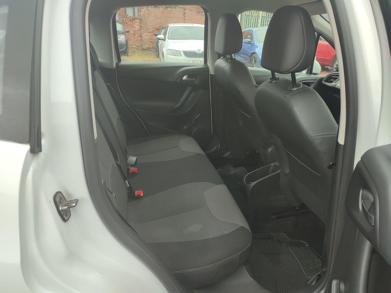 Used Citroen C3 2013 for sale - 76659299: Photo 34