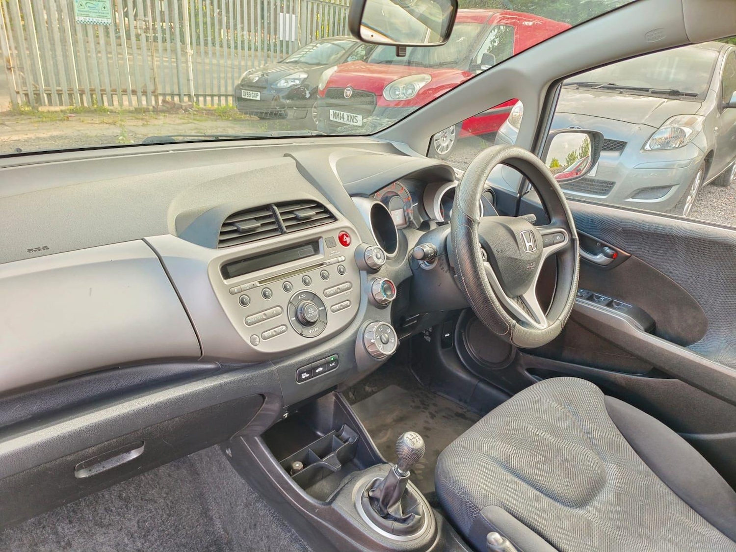 Used Honda Jazz 2009 for sale - 76658102: Photo 32