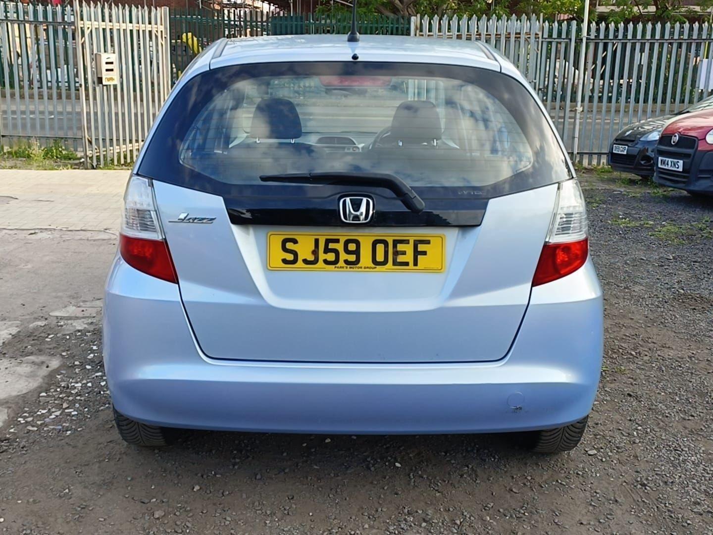 Used Honda Jazz 2009 for sale - 76658102: Photo 9