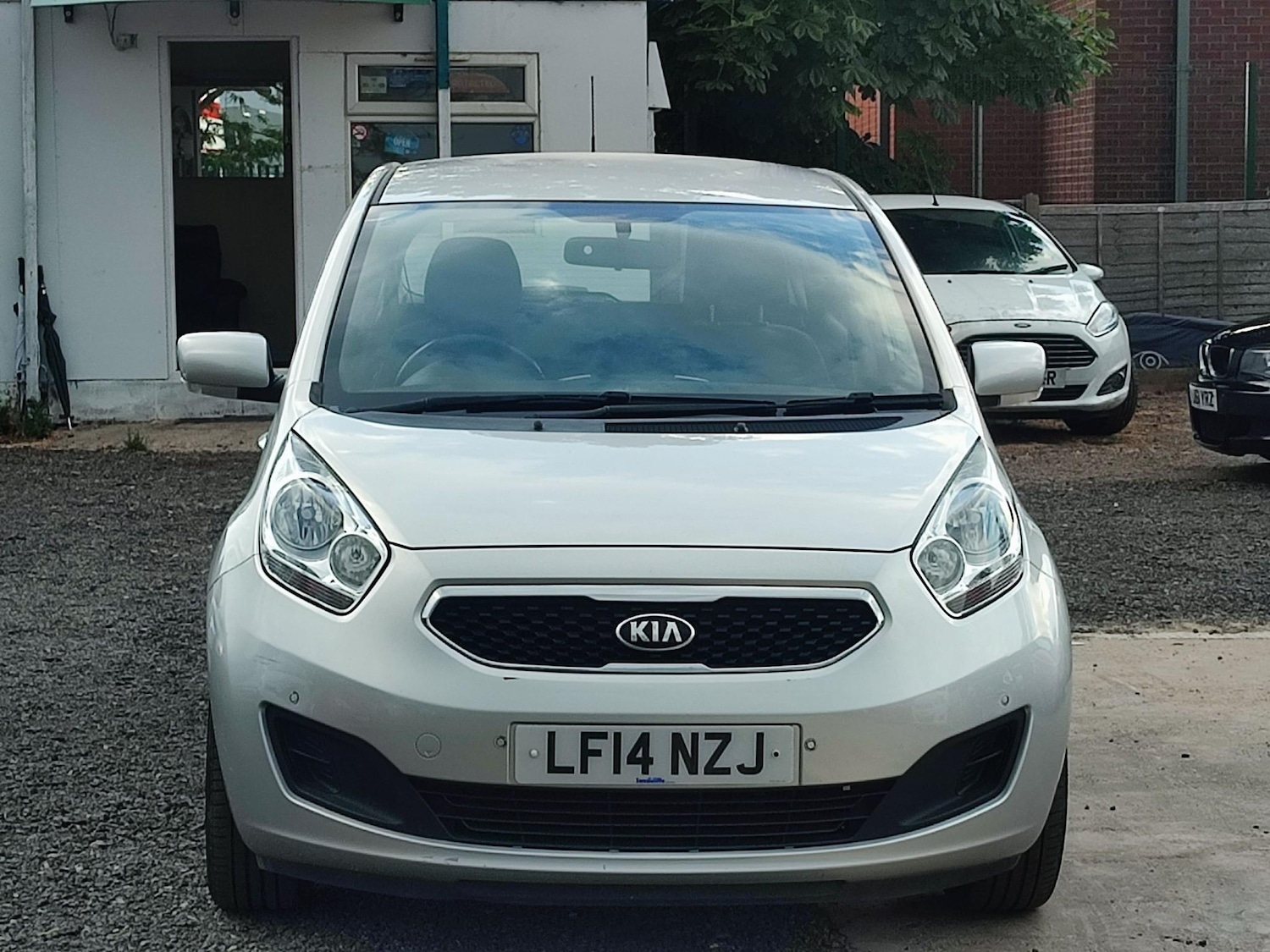 Used Kia Venga 2014 for sale - 76899730: Photo 2