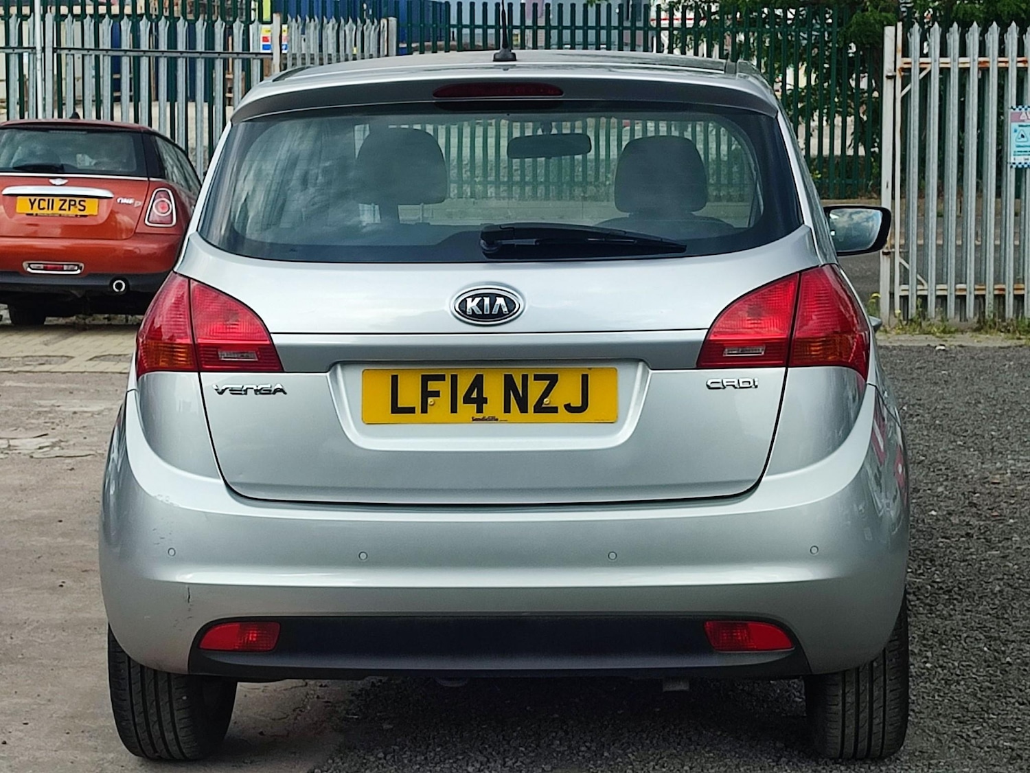 Used Kia Venga 2014 for sale - 76899730: Photo 9