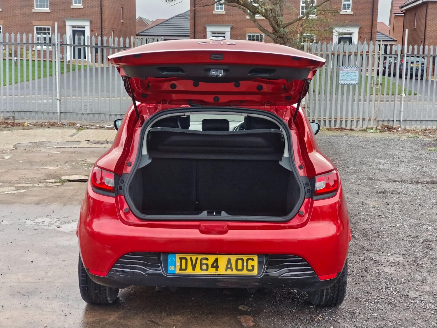 Used Renault Clio 2014 for sale - 76658174: Photo 13