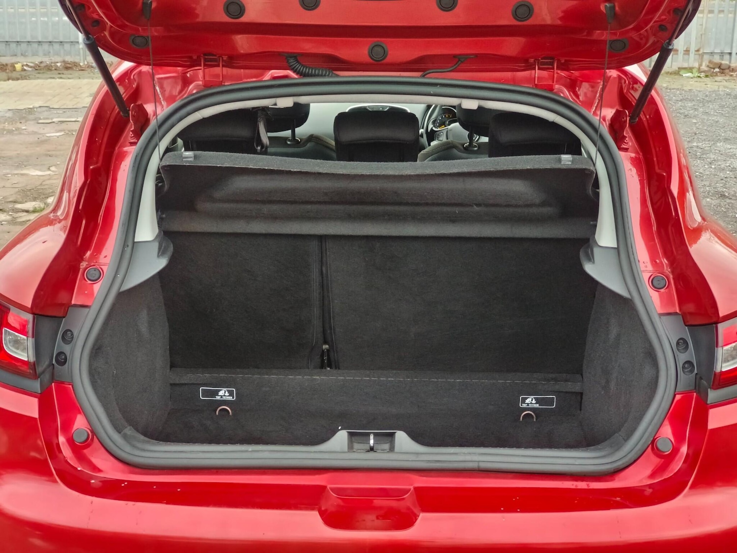 Used Renault Clio 2014 for sale - 76658174: Photo 14