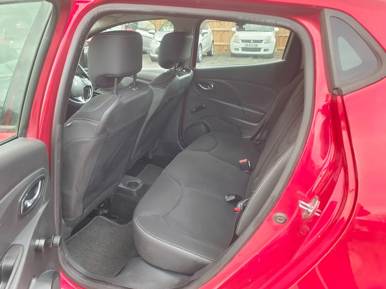 Used Renault Clio 2014 for sale - 76658174: Photo 16