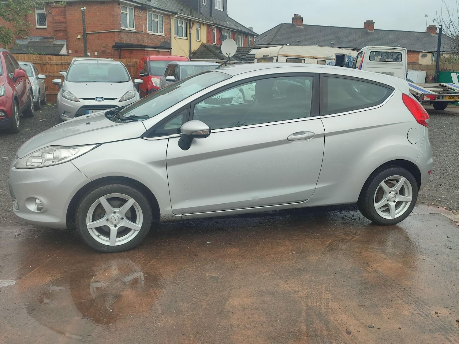 Used Ford Fiesta 2010 for sale - 76899733: Photo 5