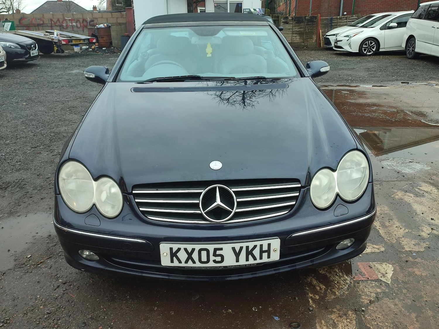 Used Mercedes-Benz CLK 2005 for sale - 77533627: Photo 2