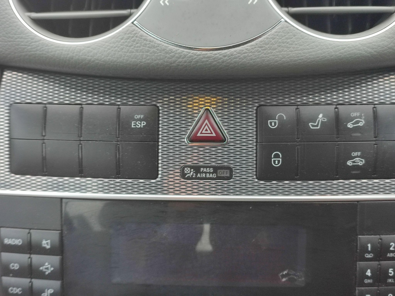 Used Mercedes-Benz CLK 2005 for sale - 77533627: Photo 26