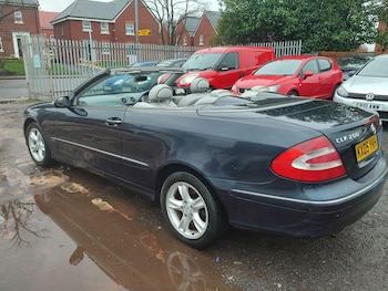 Used Mercedes-Benz CLK 2005 for sale - 77533627: Photo