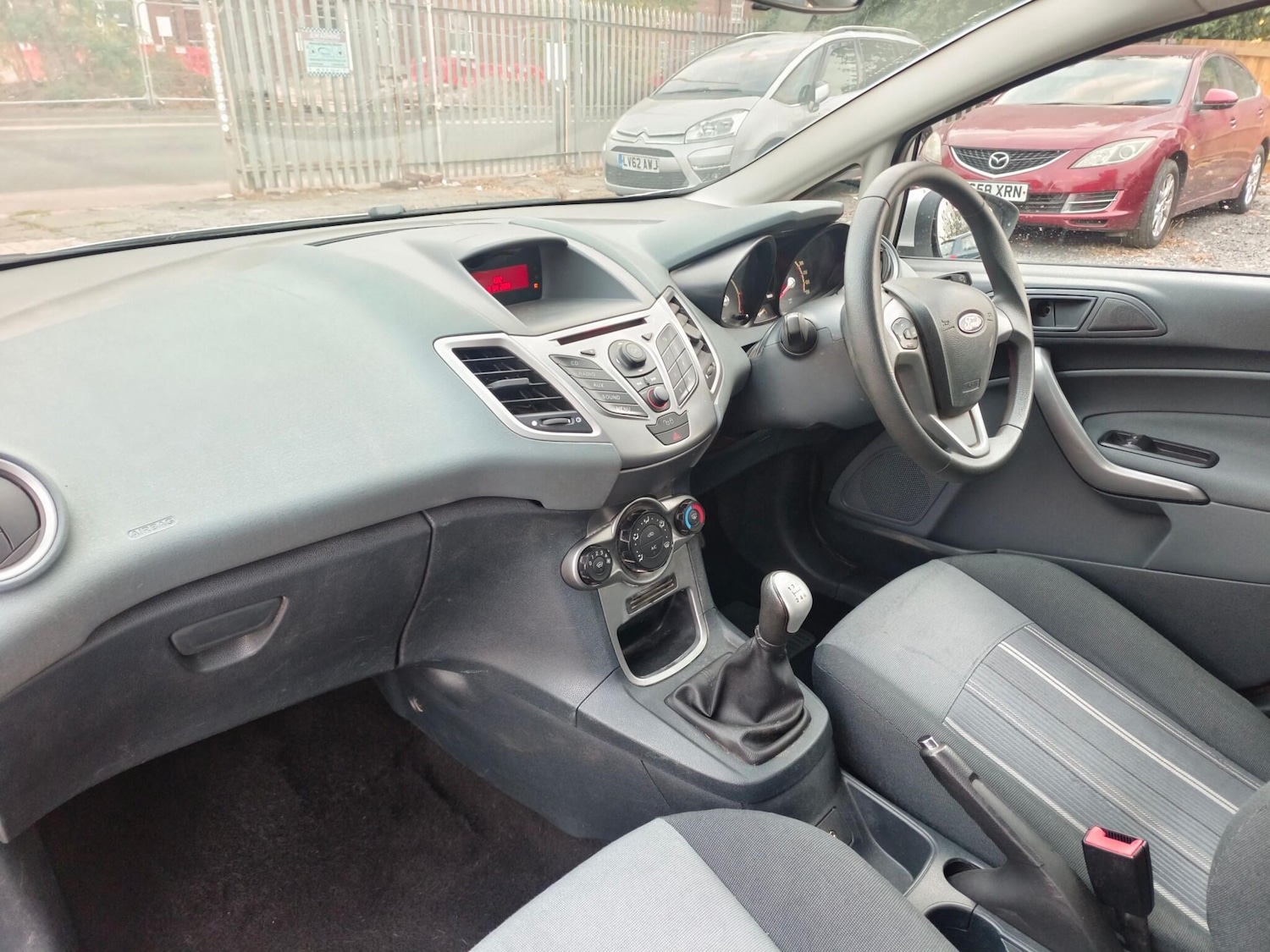 Used Ford Fiesta 2009 for sale - 76657587: Photo 41