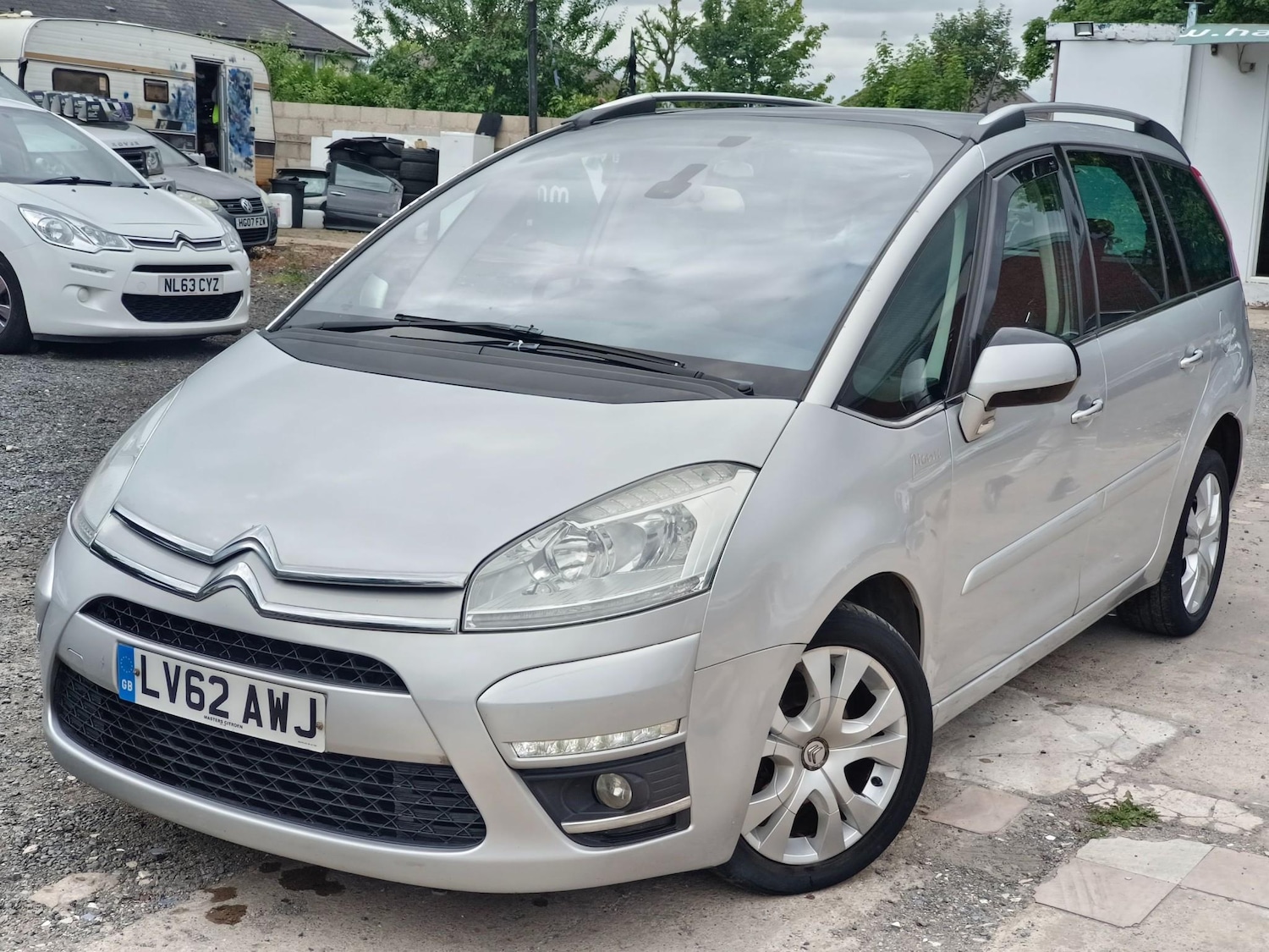 Used Citroen C4 Grand Picasso 2012 for sale - 76899736: Photo 3