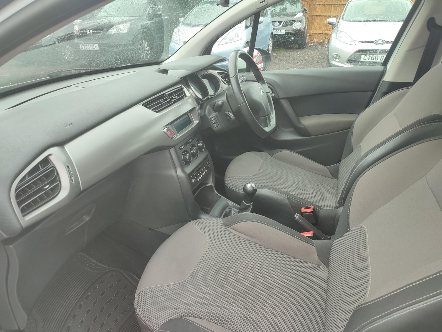 Used Citroen C3 2013 for sale - 76899737: Photo 27