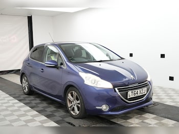 Used Peugeot 208 2014 for sale - 76228089: Photo