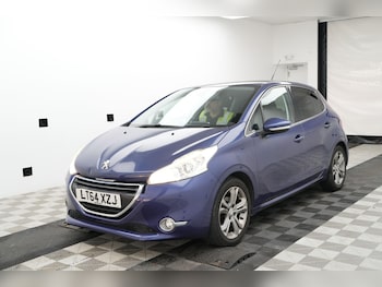 Used Peugeot 208 2014 for sale - 76228089: Photo