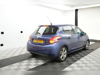 Used Peugeot 208 2014 for sale - 76228089: Photo