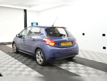 Used Peugeot 208 2014 for sale - 76228089: Photo