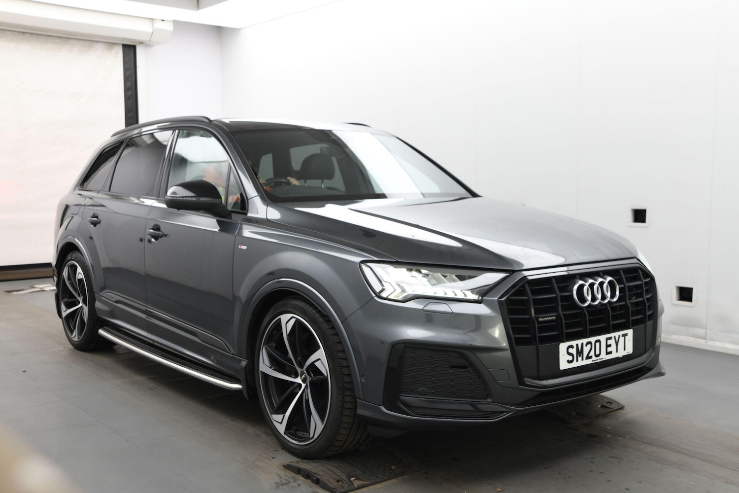 Used Audi Q7 2020 for sale - 76159129: Photo 1