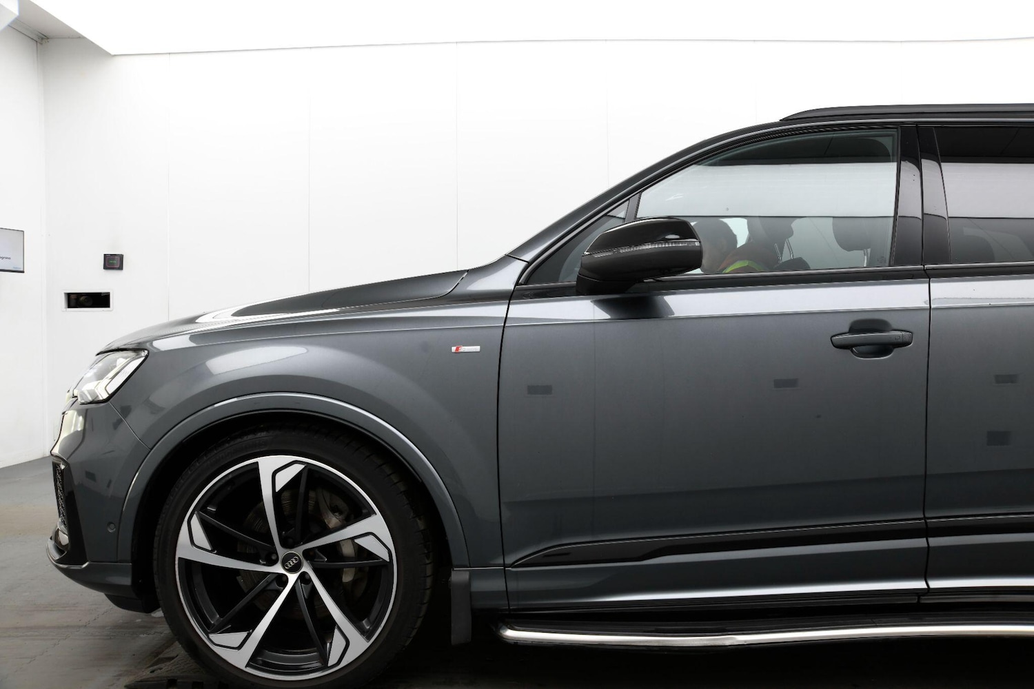 Used Audi Q7 2020 for sale - 76159129: Photo 11