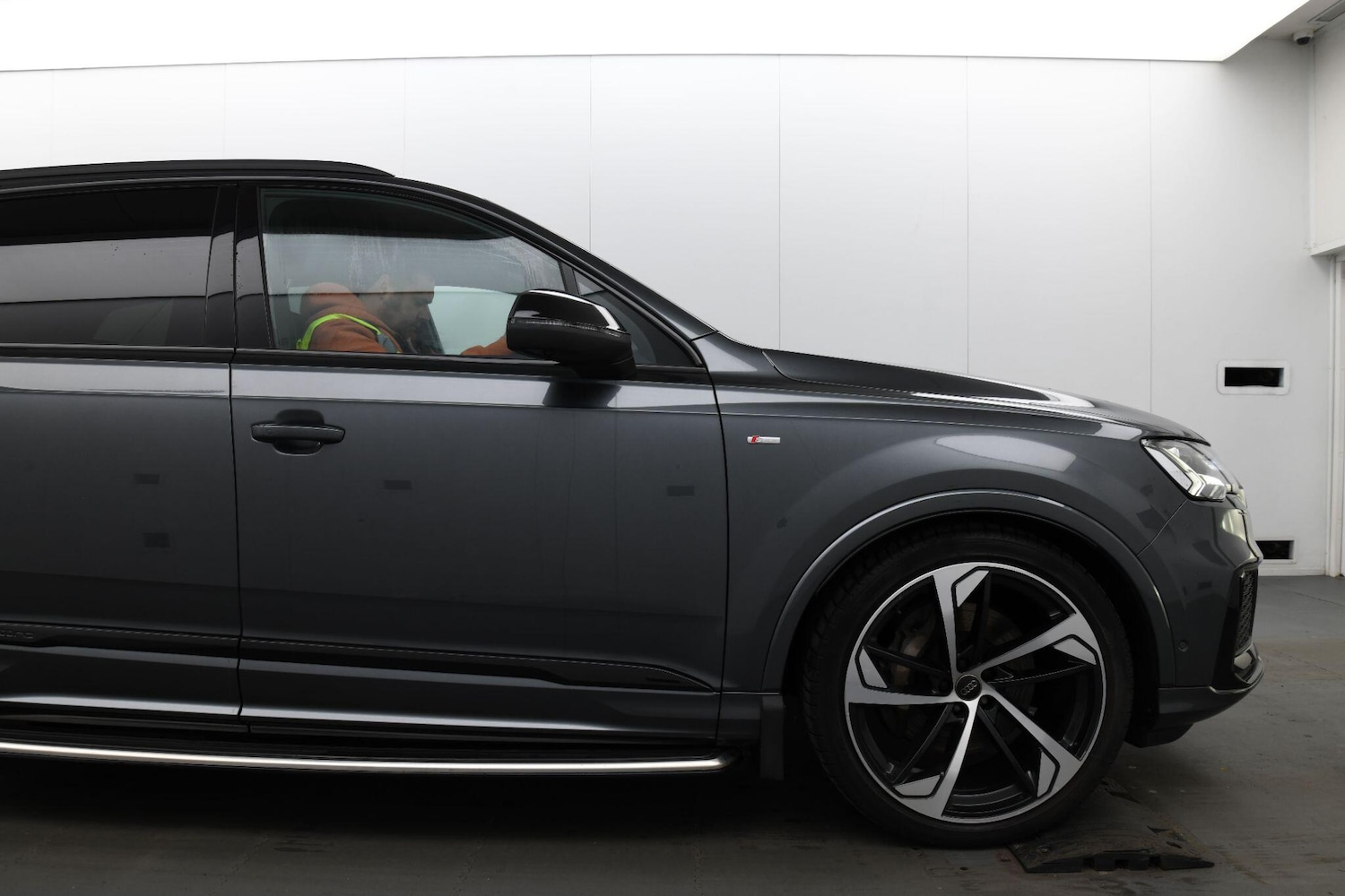 Used Audi Q7 2020 for sale - 76159129: Photo 19