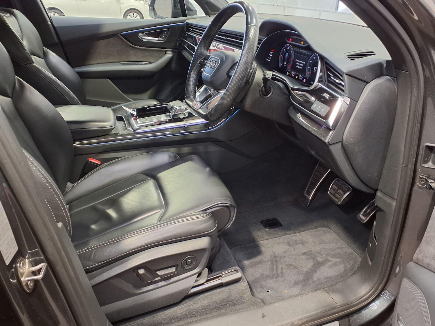 Used Audi Q7 2020 for sale - 76159129: Photo 23